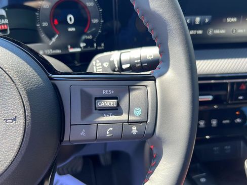 New 2025 Nissan Kicks SR image 17