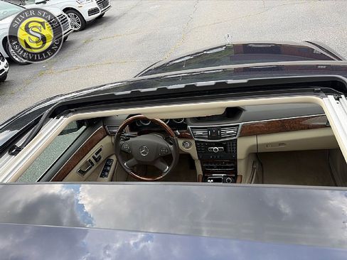 Used 2012 Mercedes-Benz E 350 4MATIC Sedan image 27