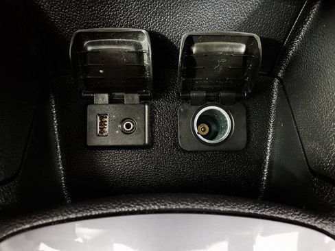 Used 2017 Chevrolet Cruze LT w/ Convenience Package FWD image 23