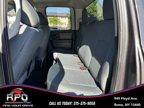 Used 2018 RAM 1500 Express AWD/4WD image 25