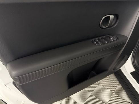 Used 2025 Hyundai Ioniq 5 SEL RWD image 25