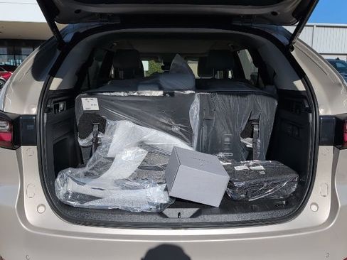 New 2026 MAZDA CX-90 3.3 Turbo w/ Premium Plus Pkg image 11