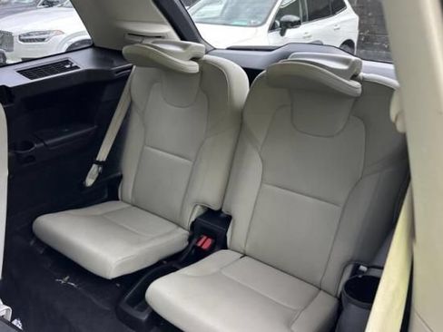 Used 2023 Volvo XC90 B6 Plus w/ Protection Package Premier AWD/4WD image 11