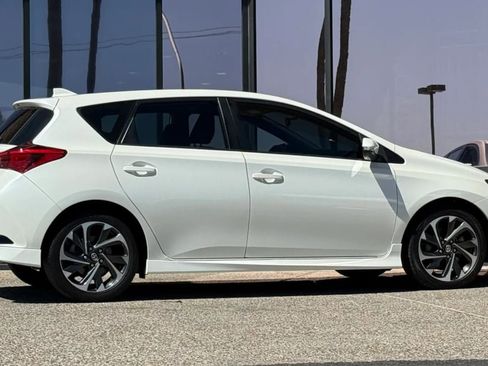 Used 2016 Scion iM image 10