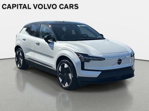 New 2026 Volvo EX30 Plus w/ Climate Package image 3