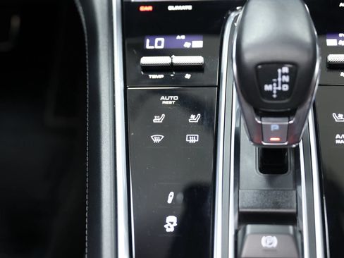 Used 2021 Porsche Panamera Turbo S w/ Assistance Package AWD/4WD image 50
