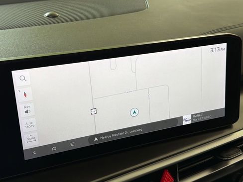 Used 2024 Kia Sorento S w/ Panoramic Sunroof Package FWD image 6