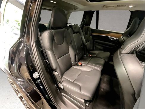 Certified 2024 Volvo XC90 B5 Plus AWD/4WD image 25