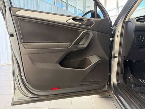 Used 2022 Volkswagen Tiguan S FWD image 20