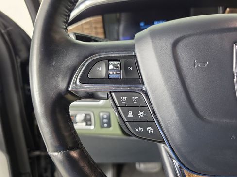 Used 2024 Lincoln Navigator L Black Label AWD/4WD image 22