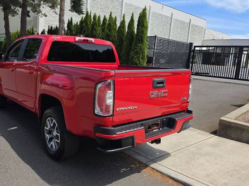 Used 2015 GMC Canyon SLE w/ All-Terrain Package AWD/4WD image 7