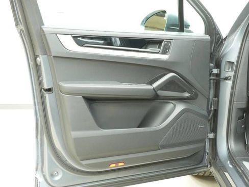 New 2026 Porsche Cayenne AWD/4WD image 24