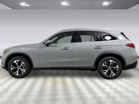 New 2025 Mercedes-Benz GLC 350e 4MATIC image 2