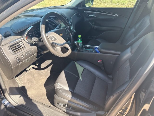 Used 2020 Chevrolet Impala LT w/ LT Convenience Package FWD image 9