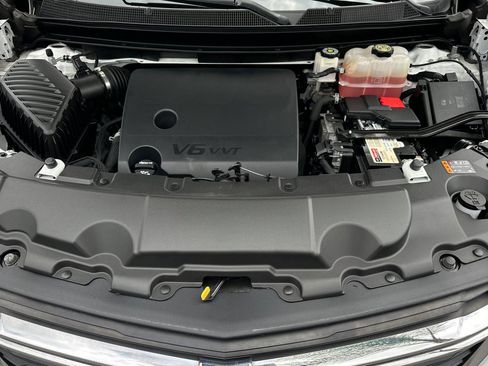 Used 2022 Chevrolet Traverse LS FWD image 25