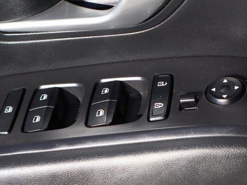 Used 2024 Hyundai Santa Cruz SE image 16