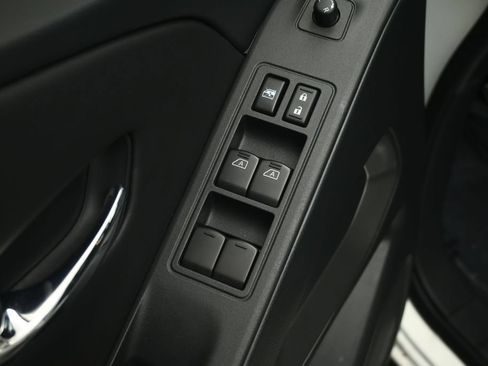 Used 2026 Nissan Frontier SV w/ SV Convenience Package RWD image 50