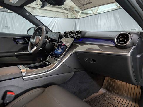 Used 2025 Mercedes-Benz C 300 4MATIC Sedan image 12
