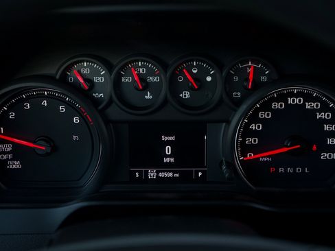 Used 2022 Chevrolet Silverado 1500 Custom Trail Boss w/ LPO, Dark Essentials Package image 11