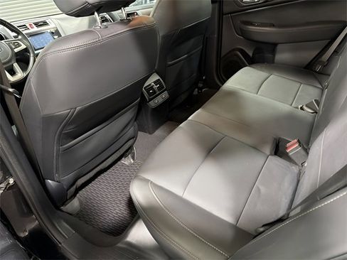 Used 2016 Subaru Outback 3.6R Limited image 31