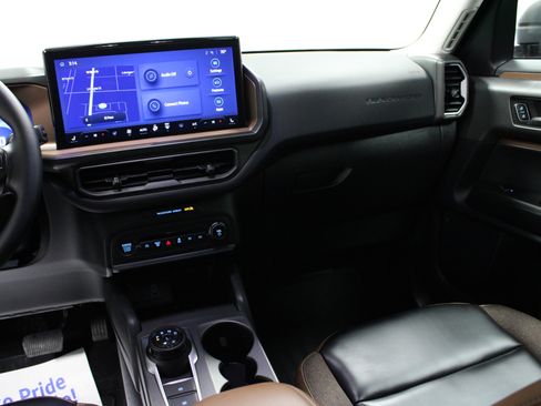 Used 2025 Ford Bronco Sport Outer Banks w/ Outer Banks Tech Package+ image 18