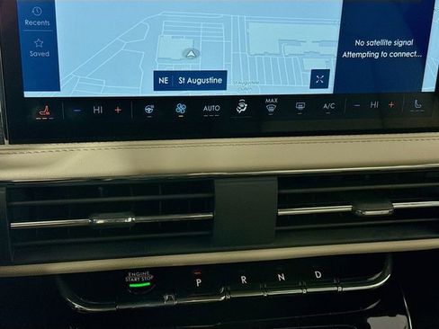 New 2026 Lincoln Corsair Premiere image 16