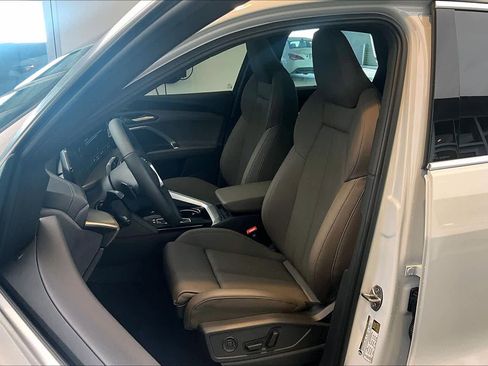 New 2025 Audi Q5 Premium Plus image 9