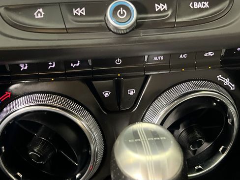 Used 2016 Chevrolet Camaro SS RWD image 26
