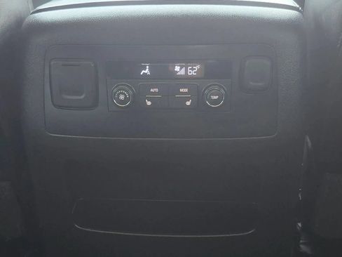 Used 2017 GMC Yukon Denali AWD/4WD image 18