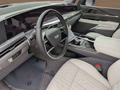 New 2025 Cadillac Escalade IQ Sport 1 w/ LPO, ONYX Package AWD/4WD image 7