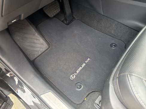 Used 2023 Lexus NX 350 AWD image 17