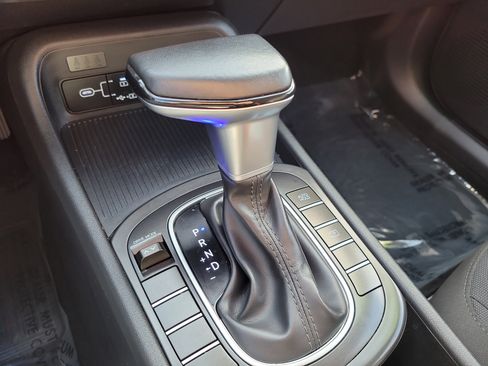 Used 2025 Hyundai Kona SEL image 27