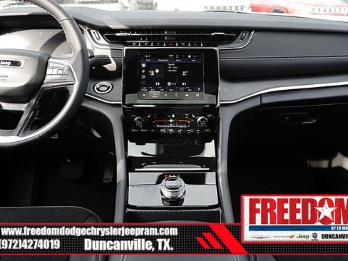 New 2025 Jeep Grand Cherokee L Altitude image 20