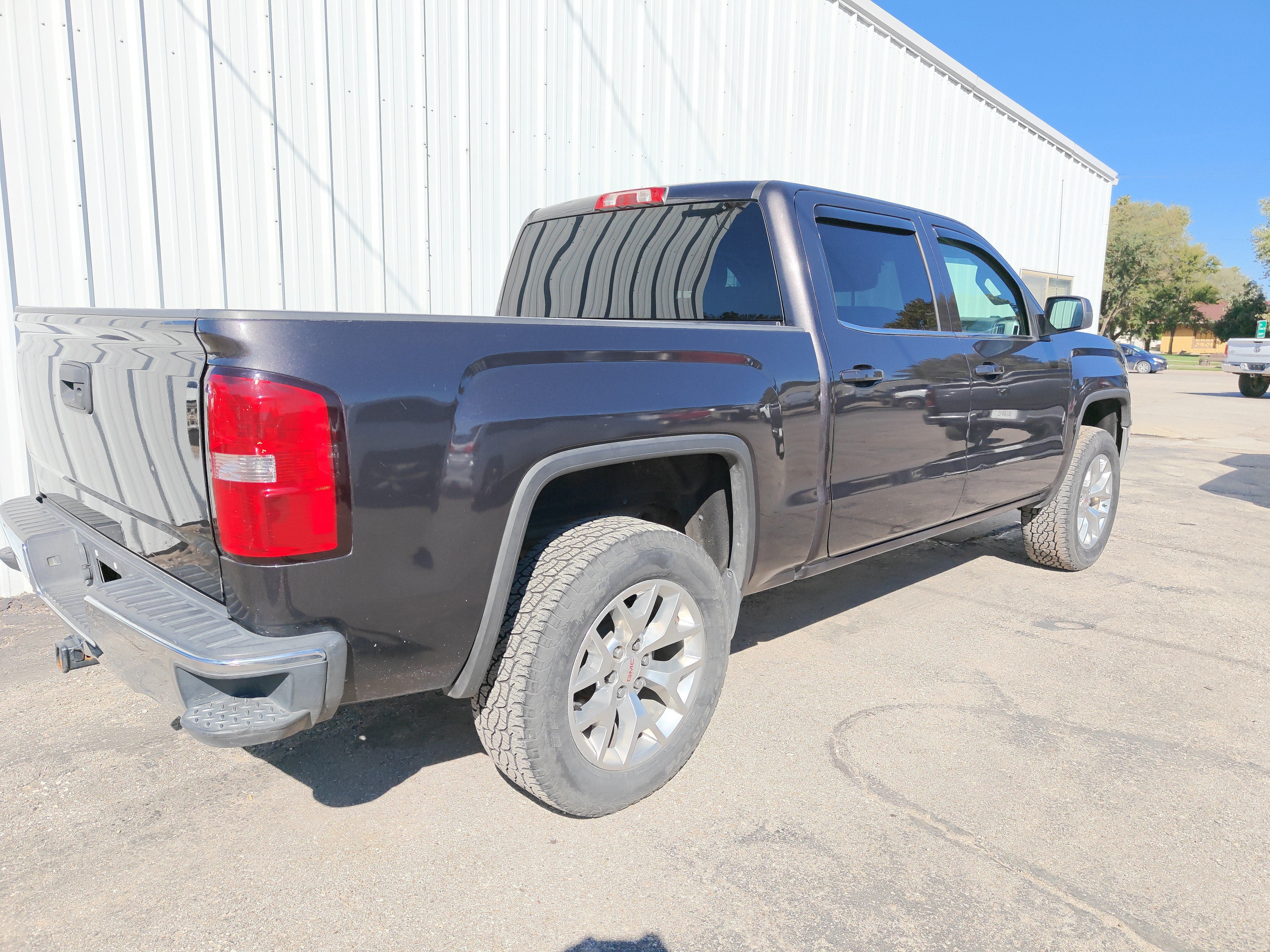 Used 2014 GMC Sierra 1500 SLE w/ SLE Value Package AWD/4WD image 14