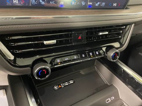 New 2026 Chevrolet Tahoe High Country AWD/4WD image 6