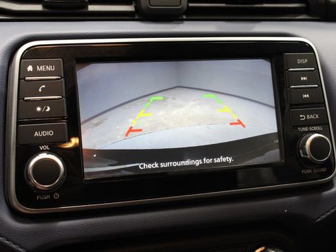 Certified 2024 Nissan Versa SV FWD image 3