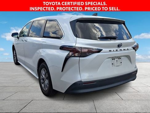Certified 2023 Toyota Sienna XLE FWD image 5
