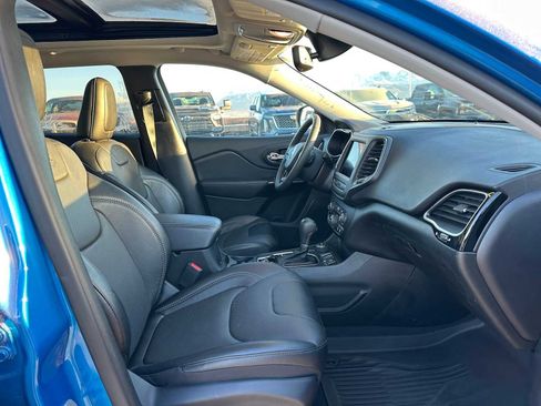 Used 2023 Jeep Cherokee Altitude Lux w/ Lux Elite Package image 10