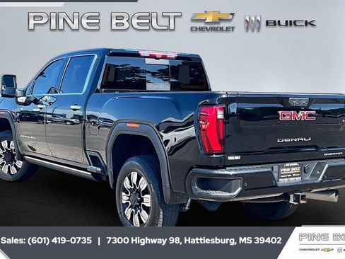 Used 2024 GMC Sierra 2500 Denali w/ Denali Reserve Package AWD/4WD image 2