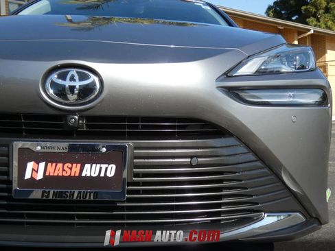 Used 2023 Toyota Mirai w/ Advanced Technology Package RWD image 17