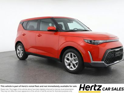 Used 2025 Kia Soul LX w/ LX Technology Package