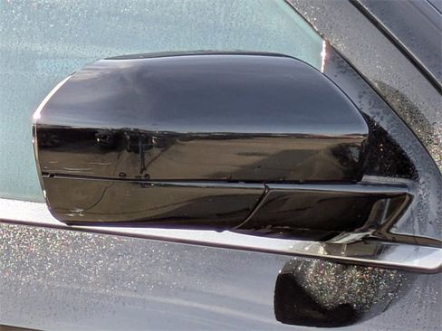 Used 2024 Ford Expedition XLT image 12