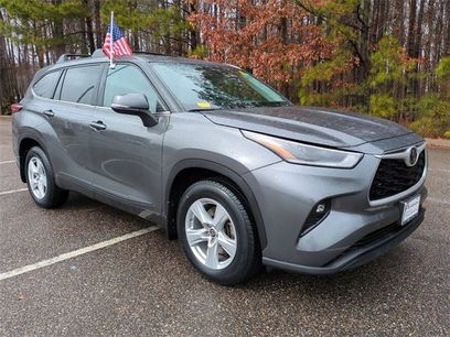 Used 2021 Toyota Highlander LE