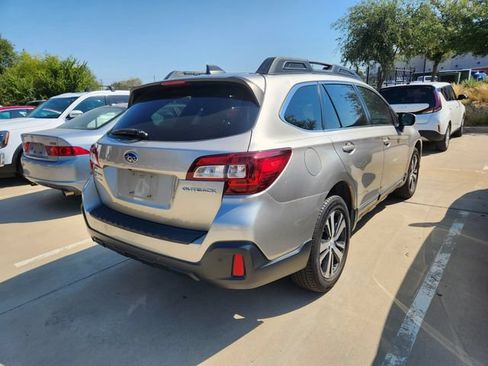 Used 2019 Subaru Outback 2.5i Limited AWD/4WD image 4