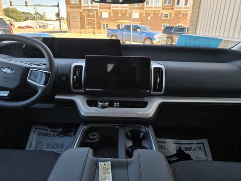 New 2025 Ford Expedition Max Active AWD/4WD image 16