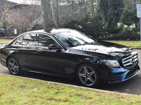 Used 2018 Mercedes-Benz E 300 E 300 image 12