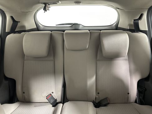 Used 2017 Honda HR-V LX image 19