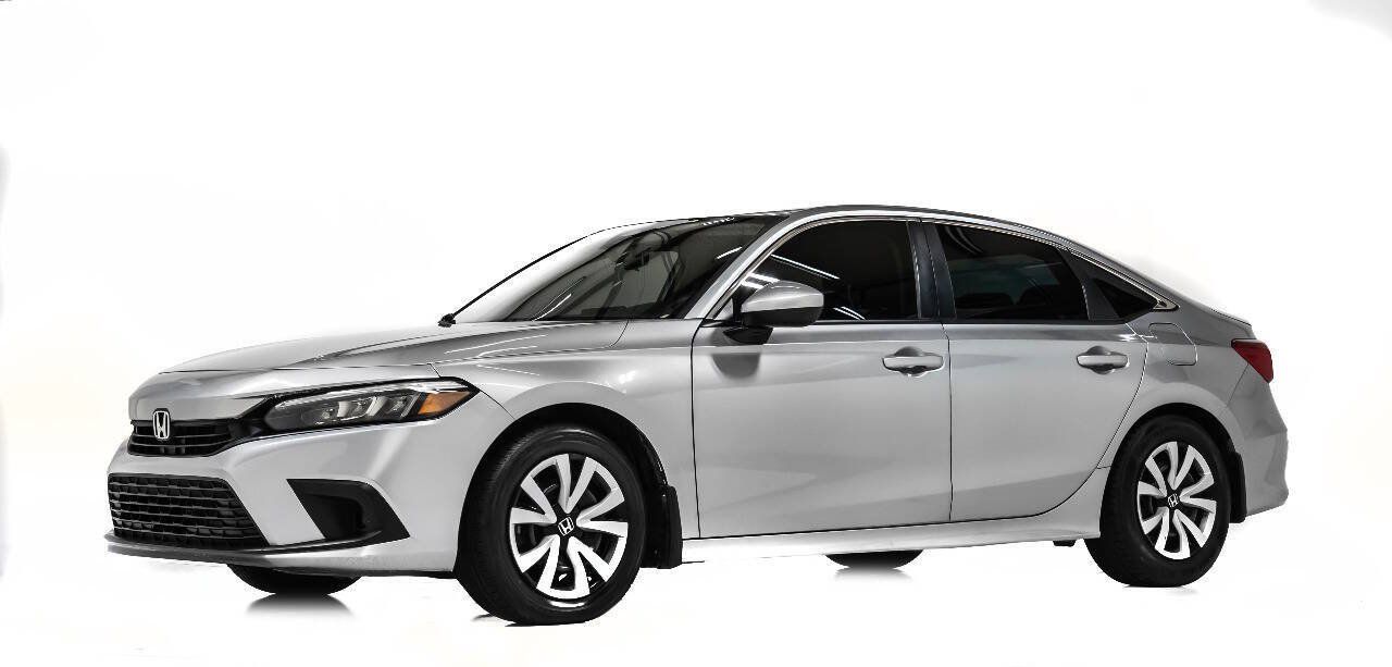 Used 2023 Honda Civic LX image 2