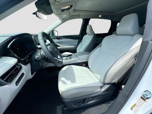 Certified 2026 INFINITI QX60 Luxe w/ Cargo Package FWD image 23