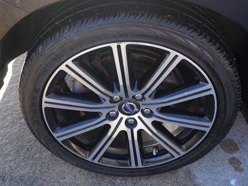 Used 2014 Volvo S60 T5 image 12